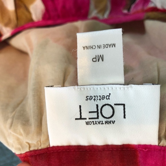 Loft Dress Medium (petite) - Picture 5 of 5